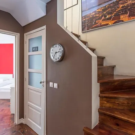 Διαμέρισμα Houze_city Center, 5 Flat W/ Sunny Terrace *